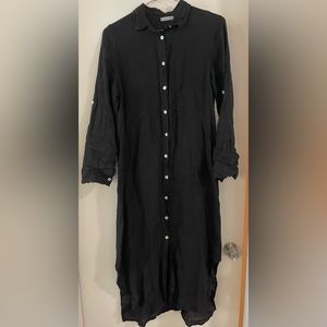 Women’s black linen dress